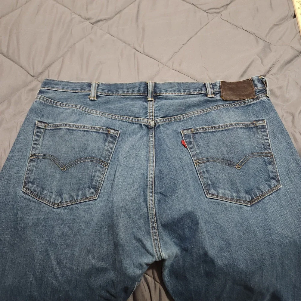 Levi's 501 Jeans Men's 42x32‎ High Rise Button Fly USA Light Wash 100% Cotton